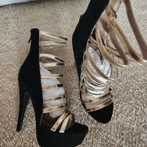 Platform black and gold strappy shoes Size 8